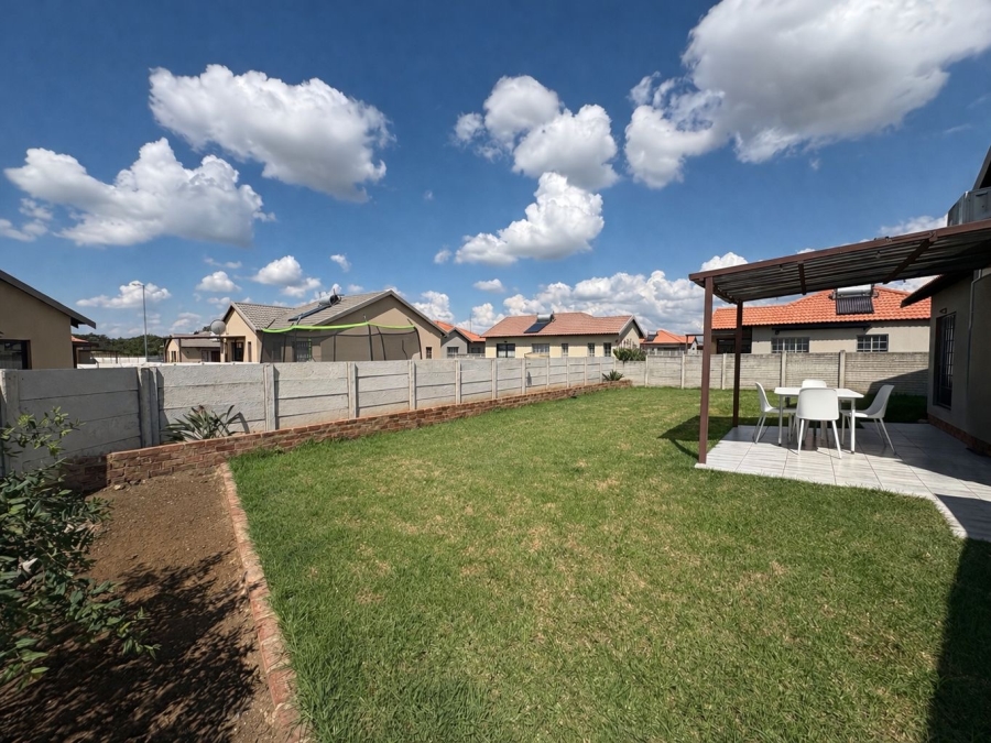 3 Bedroom Property for Sale in Waterkloof East North West